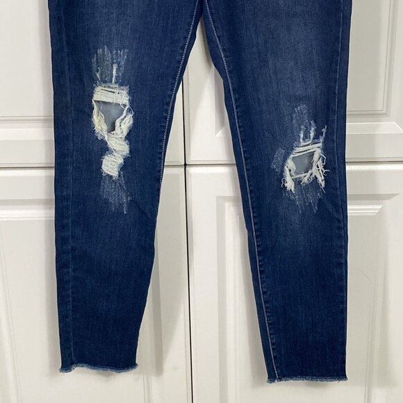 Kancan Womens Sz 30 Cassandra Midrise Super Skinny Jeans Stretch Distressed Knee - Picture 3 of 10